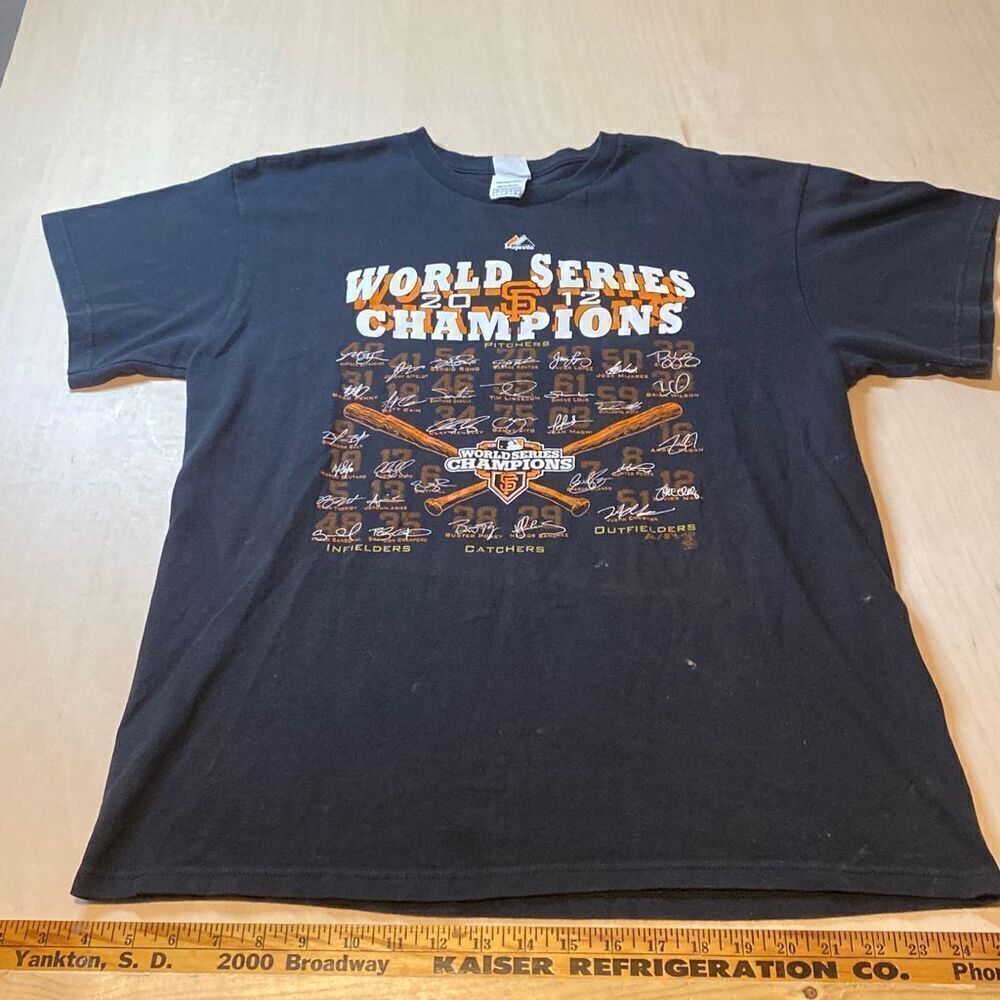 San Francisco Giants Men's Size Large  2012 World Series Champions Black T-Shirt
